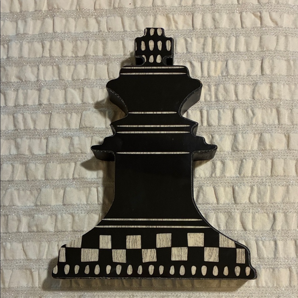 Black and White Standing Chess Piece table Decor